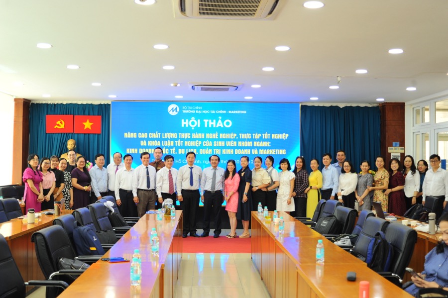 Hội thảo “Nâng cao chất lượng thực hành nghề nghiệp, thực tập tốt nghiệp và khóa luận tốt nghiệp của sinh viên nhóm ngành Kinh doanh quốc tế, Du lịch, Quản trị kinh doanh và Marketing”